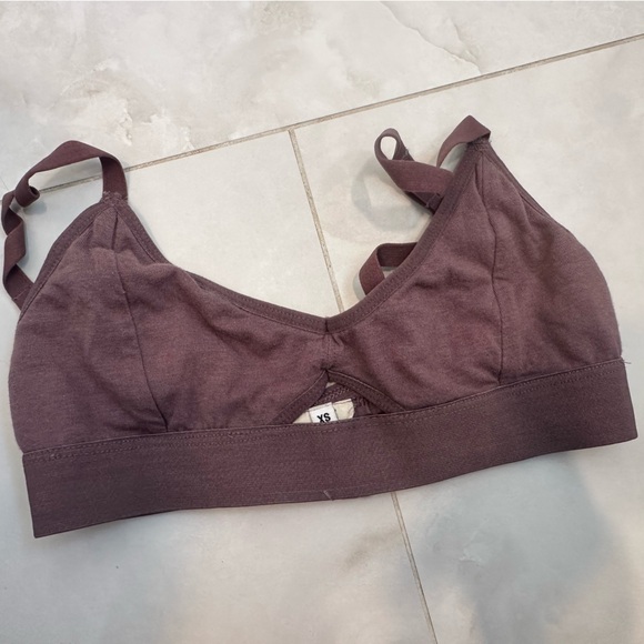 2 Richer Poorer bras - Picture 4 of 5